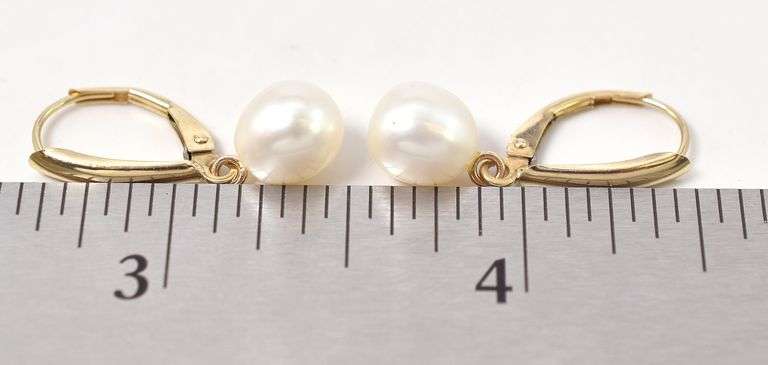 Gorgeous Pearl Dangle Earrings in 14K Yellow Gold