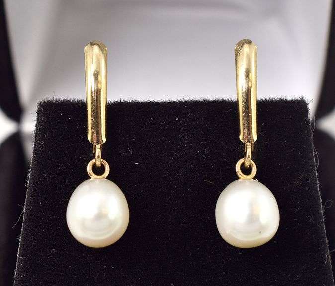 Gorgeous Pearl Dangle Earrings in 14K Yellow Gold