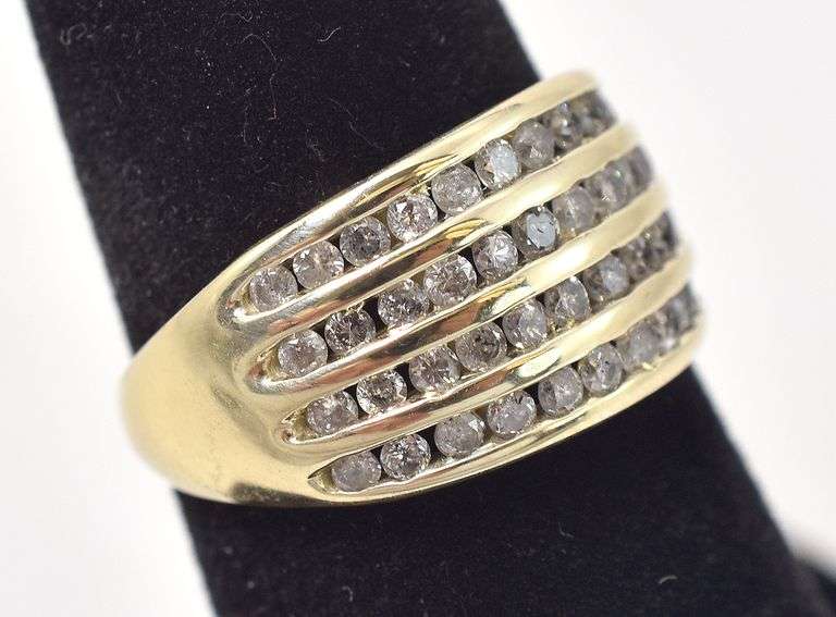 Spectacular Diamond Ring in 10K Yellow Gold
