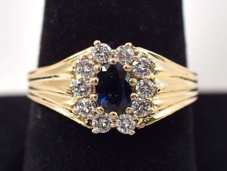 Sensational Sapphire and Diamond Ring in 14K Yellow Gold