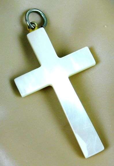 Vintage Large Mother of Pearl Cross Pendant
