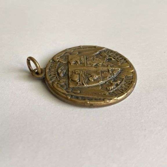 Antique Bronze 1916 WWI Medal