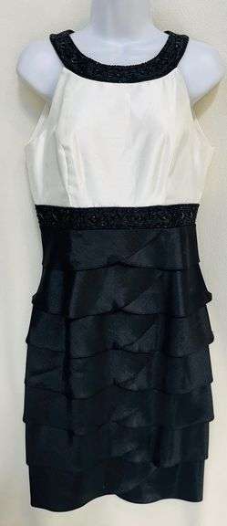 Elegant Night Dress by Jessica Howard Messy