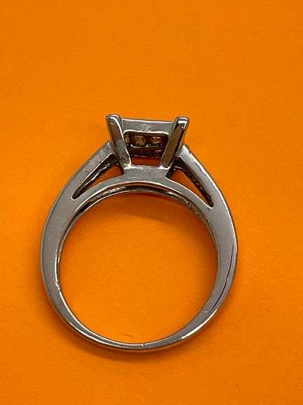 CERTIFIED BRAND NEW 14K WHITE GOLD DIAMOND RING