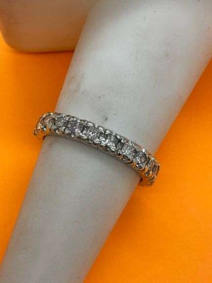 CERTIFIED 14K WHITE GOLD DIAMOND ETERNITY RING