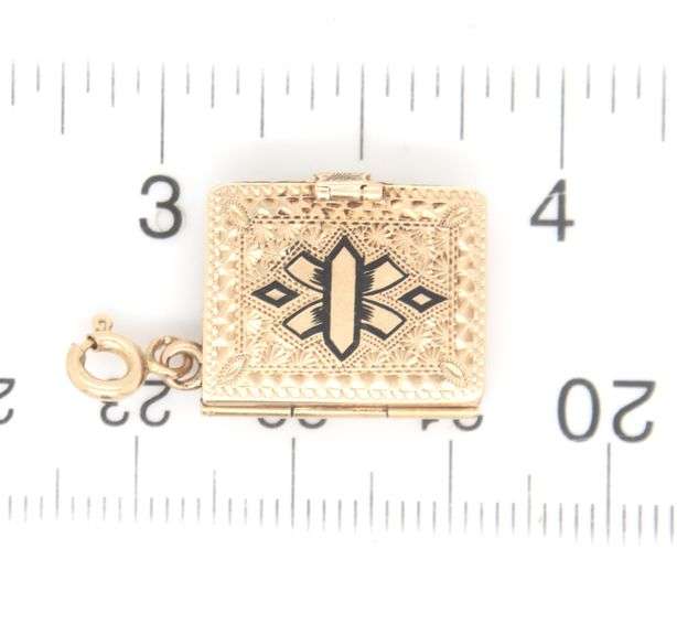 Vintage 14K YG Opening Book Style Locket