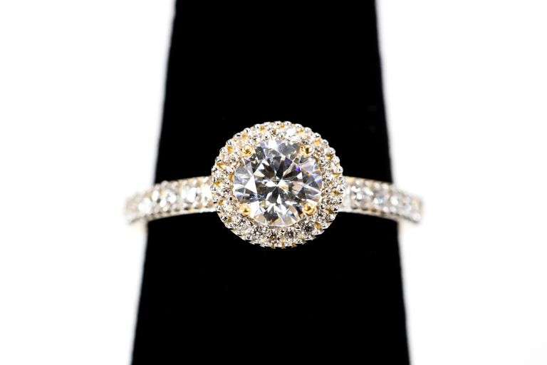 10k Yellow Gold Round Solitaire Halo Wedding Engagement Ring Size 7