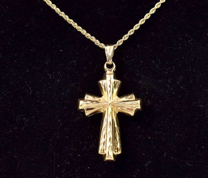 Spectacular Cross Pendant Necklace in 14K Yellow Gold