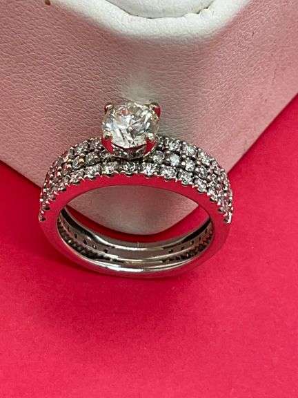 CERTIFIED 14K WHITE GOLD DIAMOND ENGAGEMENT RING