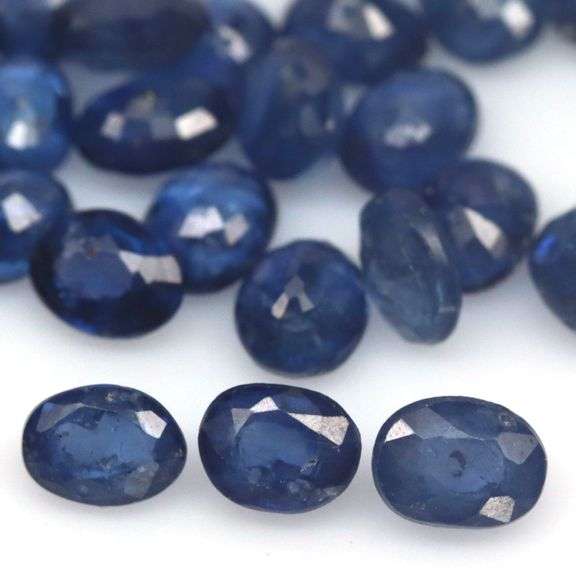 Heated! 7.50ct Royal blue Sapphire set from Madagascar