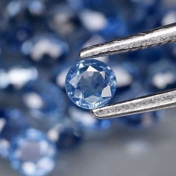 Classic blue! 3.05ct Sapphire set from Kanchanaburi, Thailand