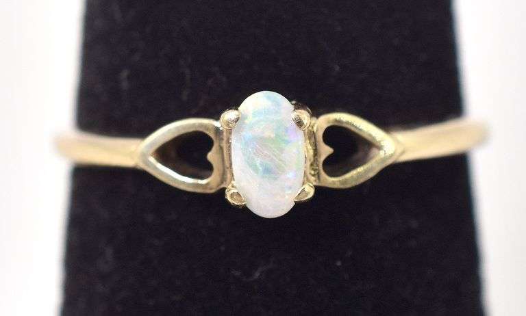 Wonderful Opal Ring in 10K Yellow Gold