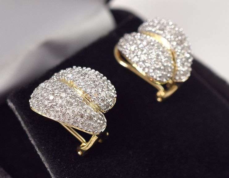 Dazzling Diamond Earrings in 14K Yellow Gold