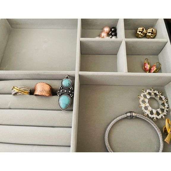 3-Layer Jewelry Box with Glass Lid and Drawers