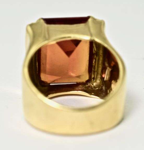 Stunning 18K Yellow Gold Orange-Brown Topaz Ring