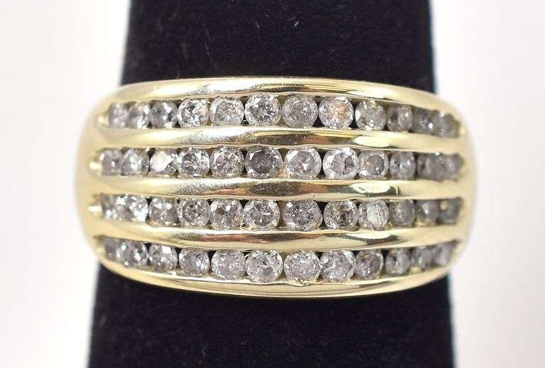 Spectacular Diamond Ring in 10K Yellow Gold
