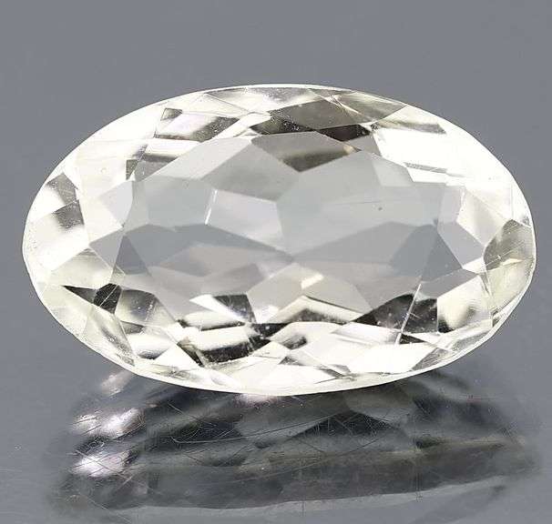 Large 24.42ct untreated diamond white Quartz