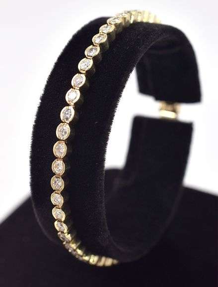 Sparkling 14K Yellow Gold Diamond Tennis Bracelet
