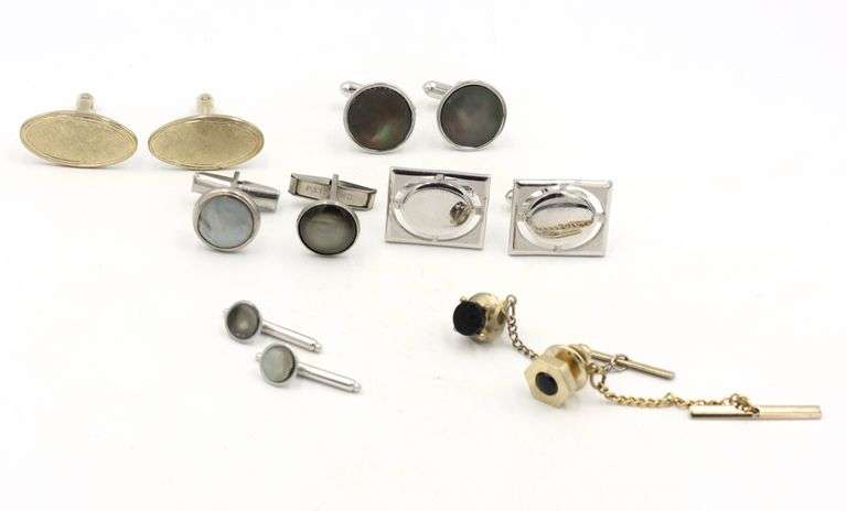Group lot of cuff links and tie clip