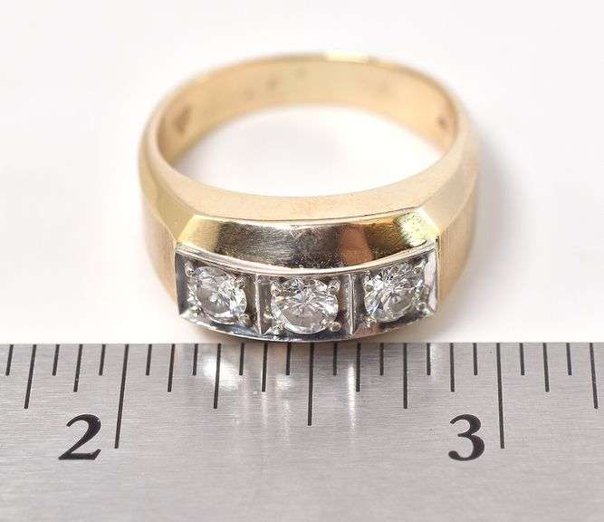 Men's Diamond Ring in 14K Yellow gold