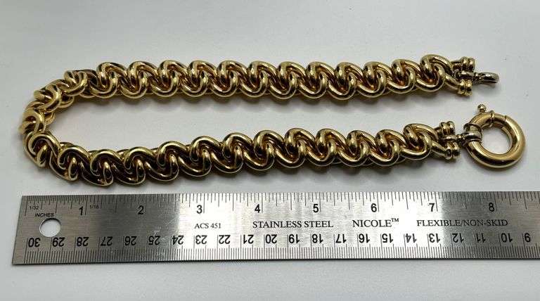 Luxurious 18kt Yellow Gold Link Necklace - 121.5 Grams, 16 Inches of Pure Elegance