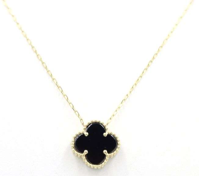 Lovely 14K Yellow Gold Black Onyx Motif Pendant On Chain