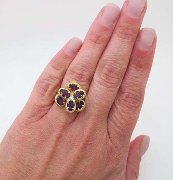 18k Yellow Gold Amethyst & Diamond Floral Ring