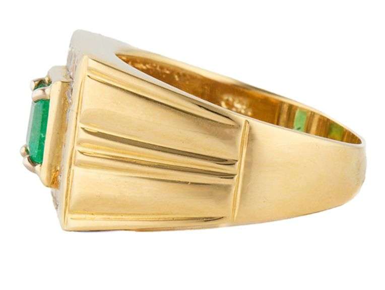 0.55ct Princess Cut Emerald and 0.55ctw Baguette Diamond Frame Ring in 18K