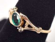 Dazzling Vintage Tsavorite Garnet Ring in 10K Yellow Gold