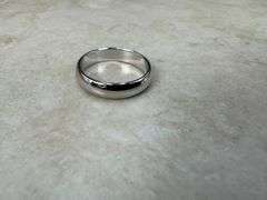 14k White Solid Gold 4mm Domed Plain Men's Women's Wedding Band Size 6