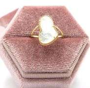 Lovely Heart Shaped 14K Yellow Gold Mother of Pearl Ring