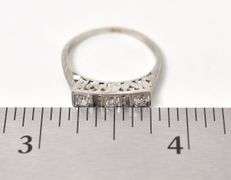 Mesmerizing Vintage Diamond Ring in 18K White Gold