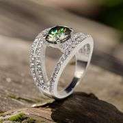 Dazzling 2.5 Ct VVs1 Golden Amber Green Lab Diamond Ring