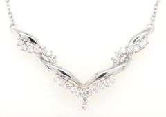 14kt White gold approximate 0.60ctw diamond V fancy necklace