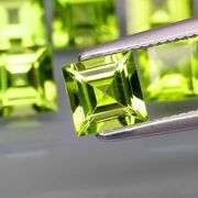 High fire brightly colored 4.58ct Peridot set!
