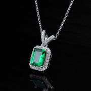Beautiful 1.5 Ct VVs1 Lab Created Emerald Pendant