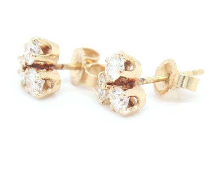 14kt Yellow gold 3 diamond stud earrings