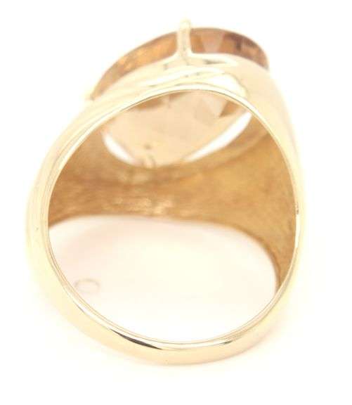 14kt Yellow gold oval Citrine swirl ring