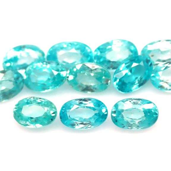 Vibrant blue! 9.20ct 12pc Cambodian Zircon set