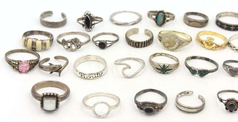 Group lot of Vintage 925 sterling silver rings