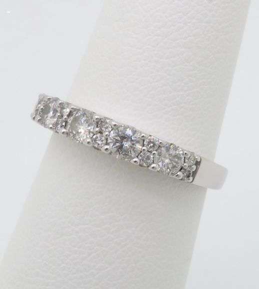 Diamond Anniversary Band