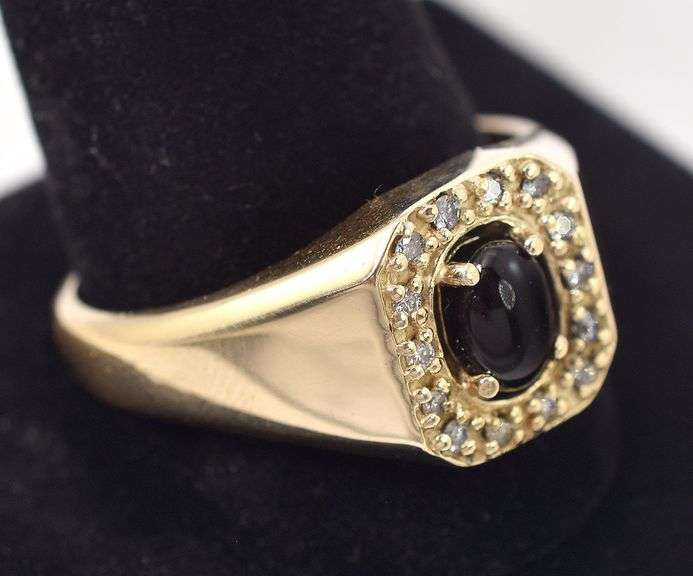Charming 14K Yellow Gold Black Onyx Gemstone and Diamond Ring