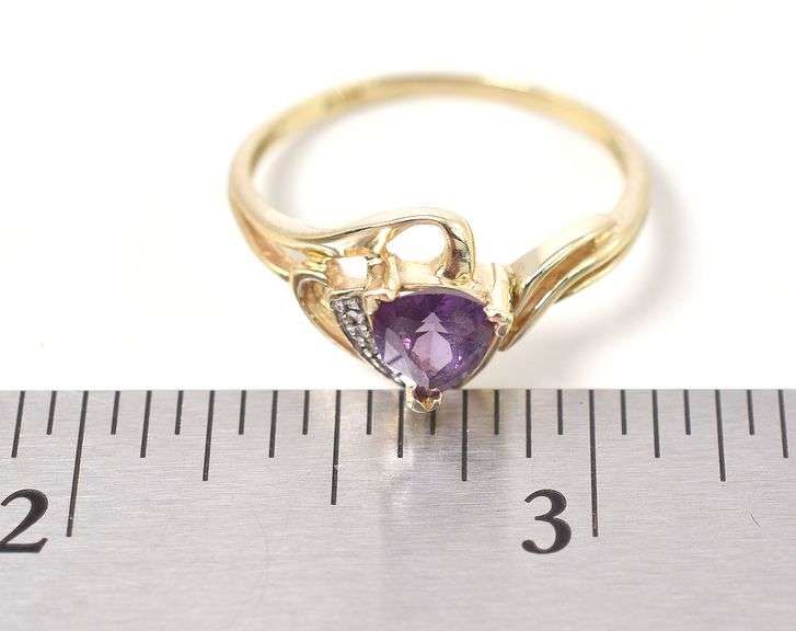Fantastic 10K Yellow Gold Amethyst Gemstone and Diamond Ring