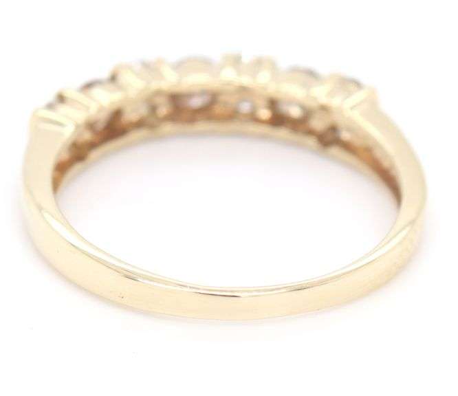 White and Chocolate diamond band in yellow gold