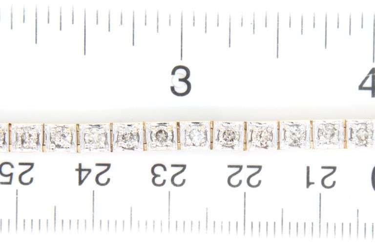 14kt Yellow gold 2.50ctw III set diamond tennis bracelet