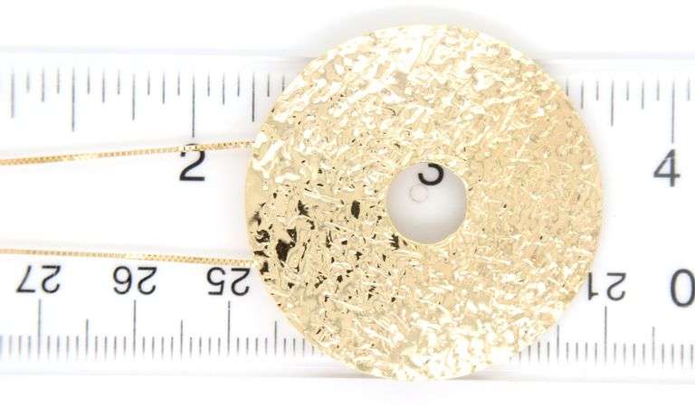14kt Yellow gold Hammered finish round disc pendant on box chain