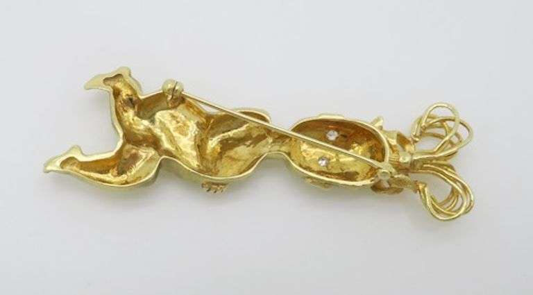 Diamond "Baby" Brooch Crafted in 18k Gold