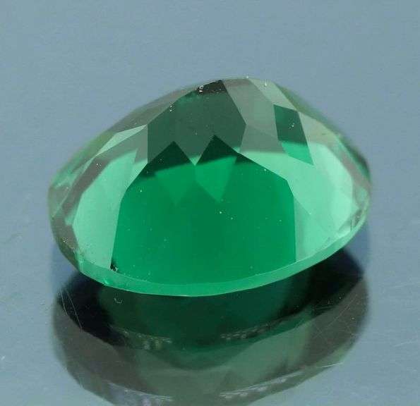 Ravishing 4.42ct collectors green Amethyst