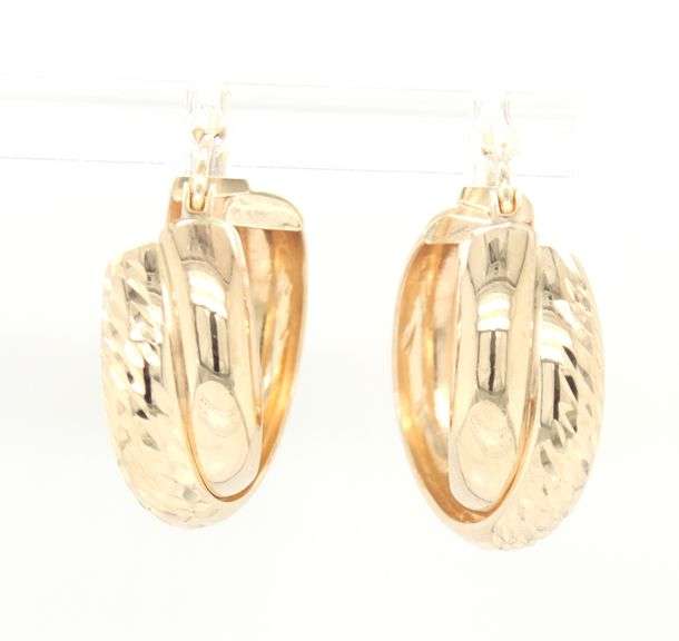 14kt Yellow gold diamond cut hoop earrings