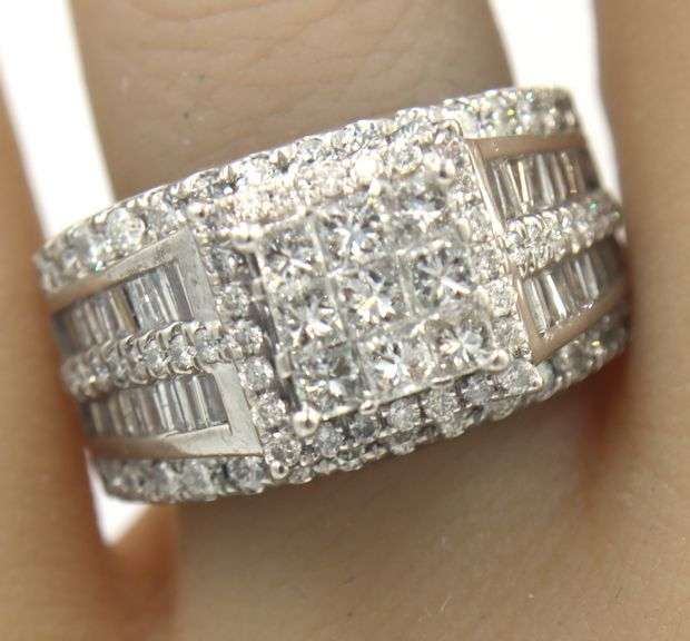 14kt White gold Invisible set diamond cluster ring